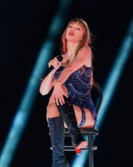 Fashion Life Web Taylor Swift