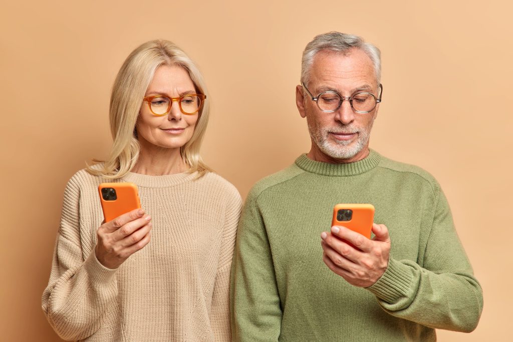 couple-senior-gen x e baby boomers ph Press