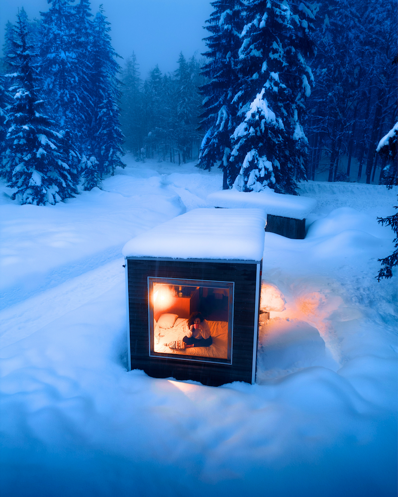 Casetta Friland nel bosco innevato PH Press