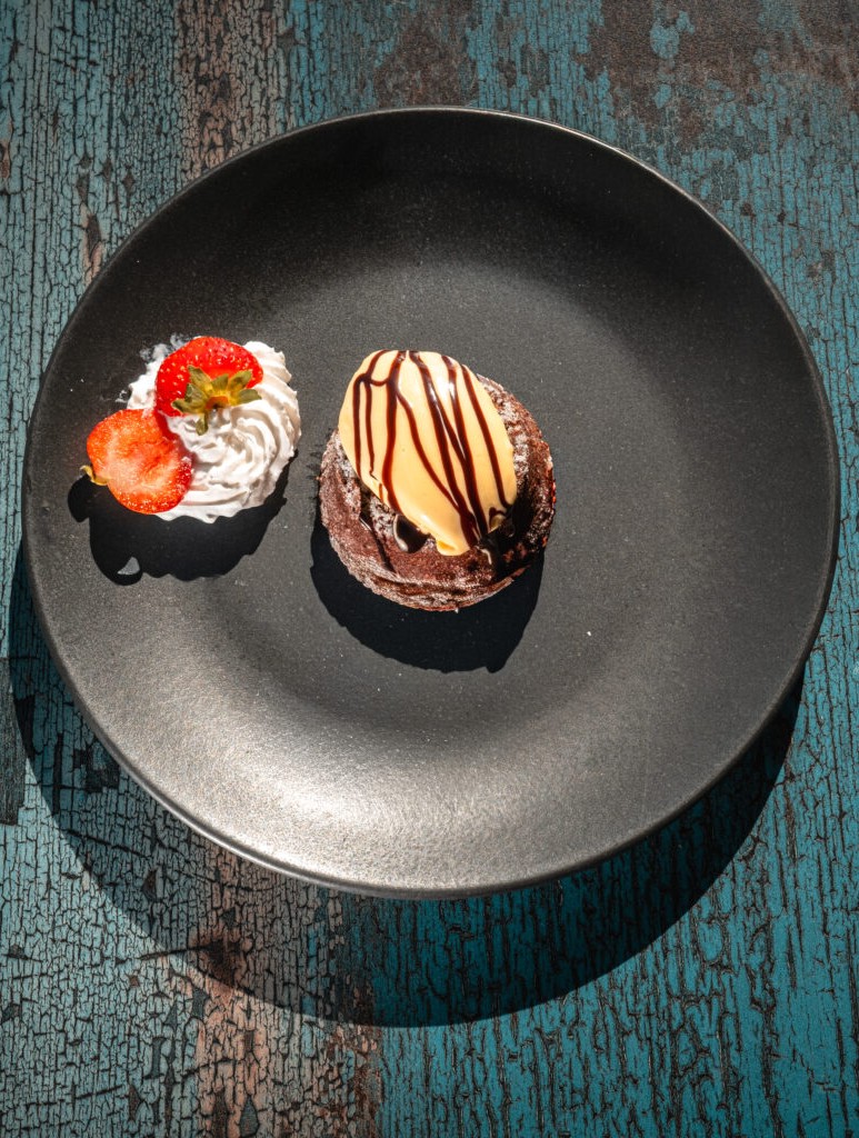 Grotta Azzurra donna ph press