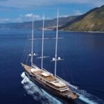 Jeff Bezos Yacht ph IG