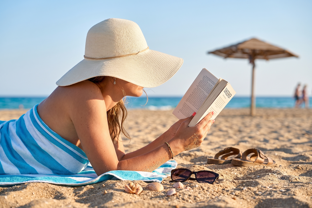 Libri da leggere in vacanza ph AI