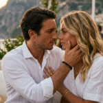 coppia che si accarezza mentre si guarda