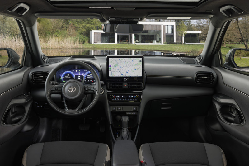Toyota Yaris Cross just me milano ph press5